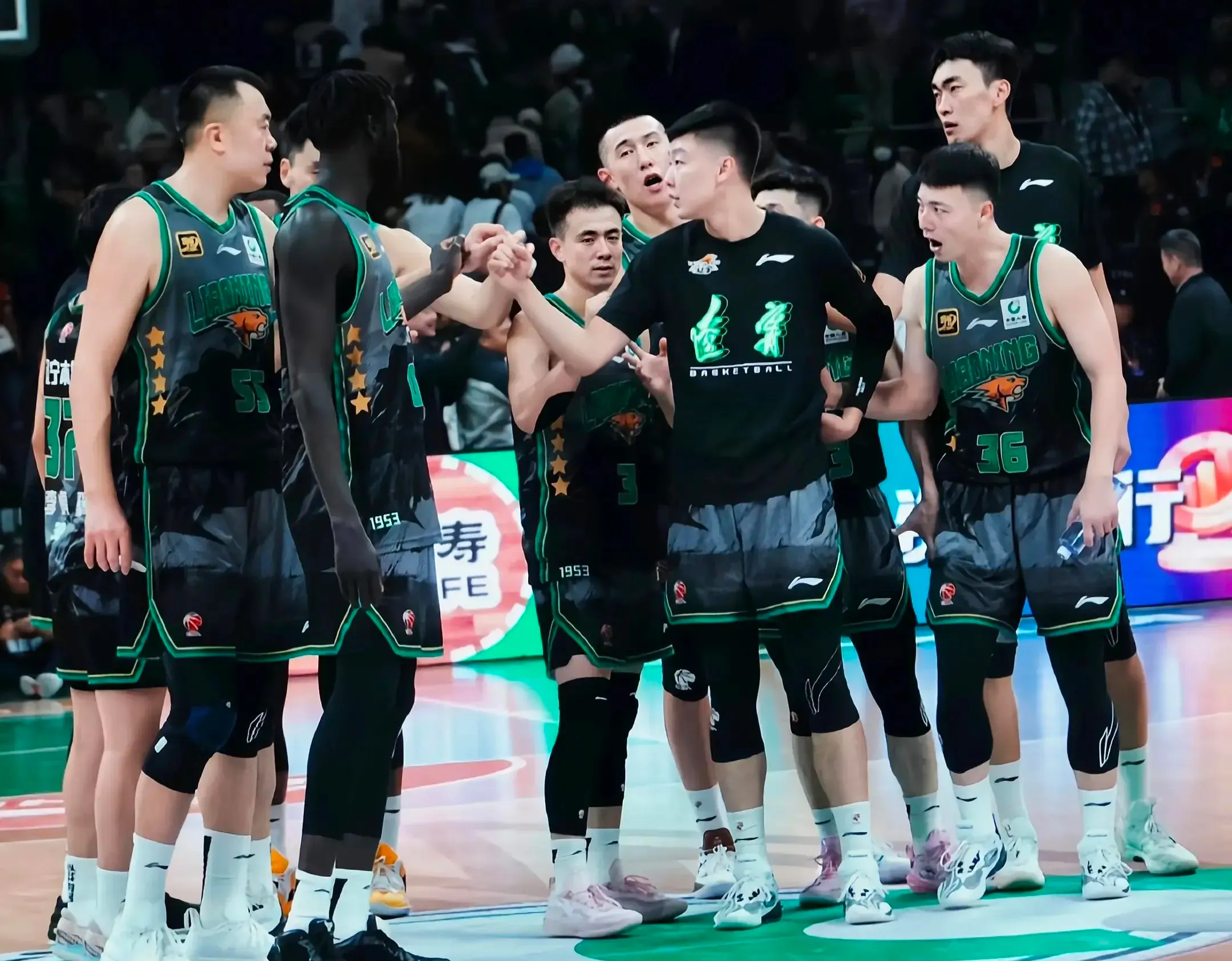 辽宁队抢下榜首宝座,实力有目共睹的简单介绍 辽宁队抢下榜首宝座,实力有目共睹的简单介绍