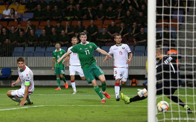 包含阿塞拜疆国家队力挽狂澜，取得关键胜利的词条