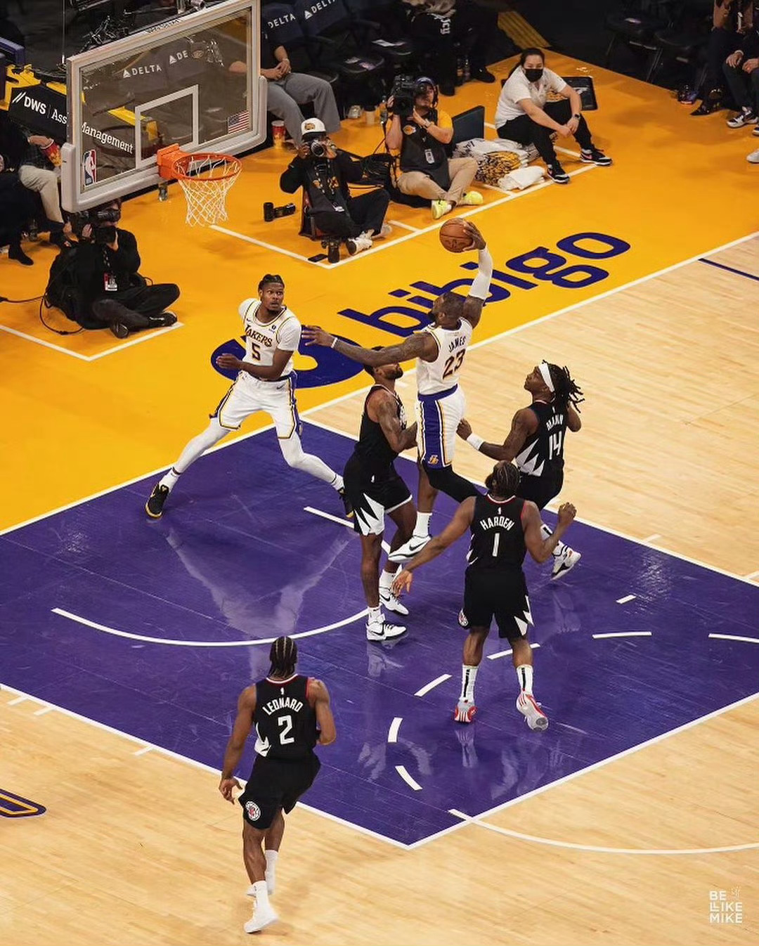 鹈鹕绝杀掘金，乔治惊艳四座