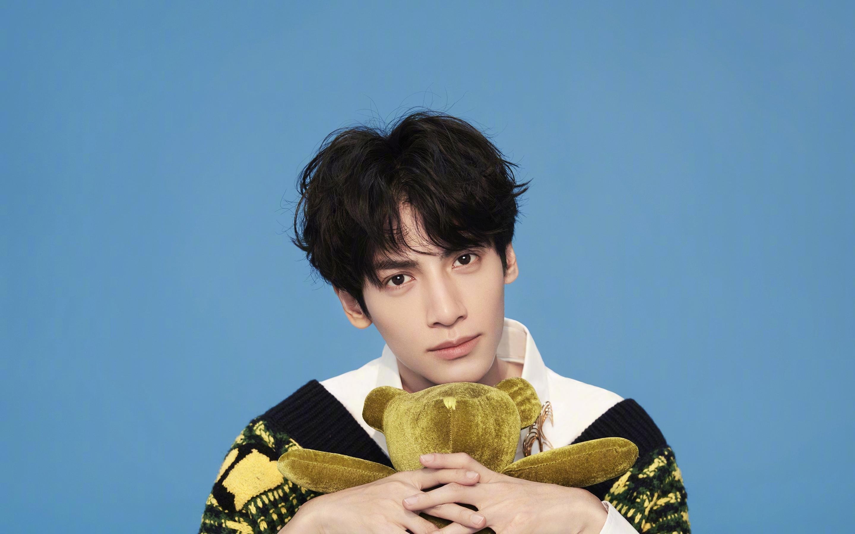 库里跨界献技！加盟老鹰迎战山西队，轰下50+10统治级数据引爆全场